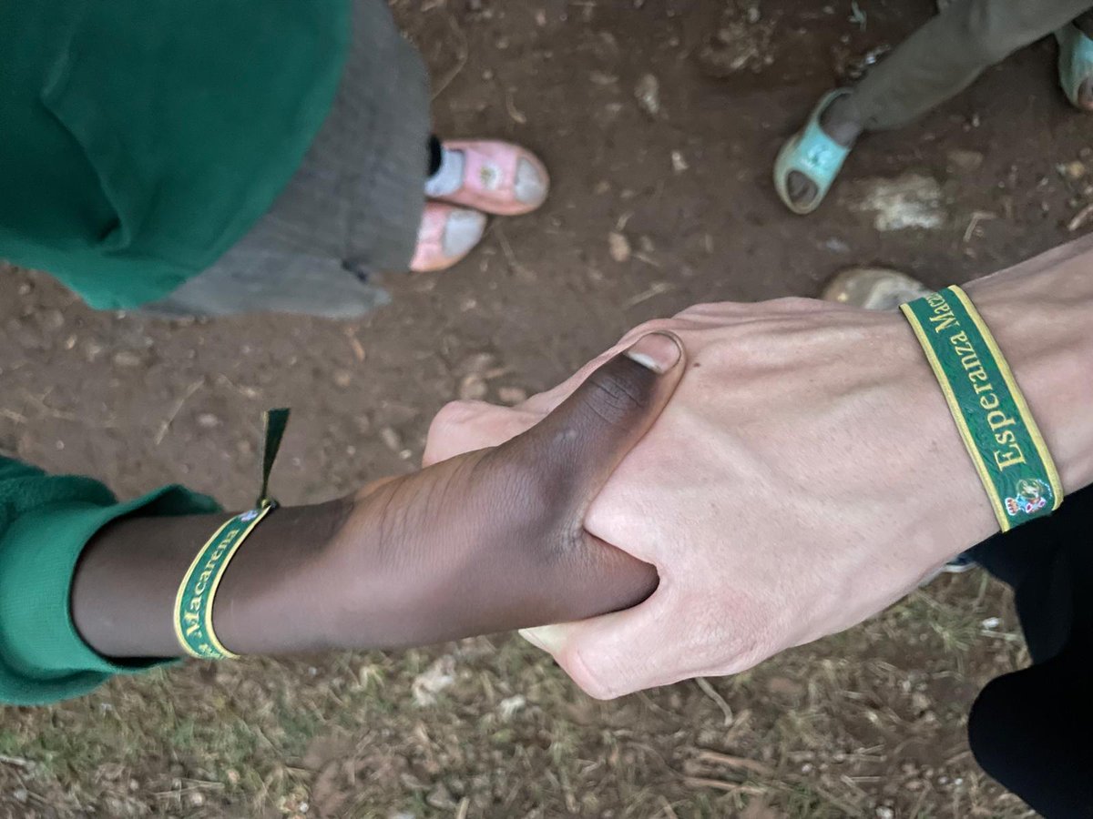 Nuestra Hermandad, a través de su Asistencia Social, ha colaborado económicamente en la campaña solidaria del Colegio Mayor Moncloa en la aldea de Kangema-Gitugu (Kenia). 

La iniciativa ha consistido en atender a las familias más necesitadas de esta población keniana,