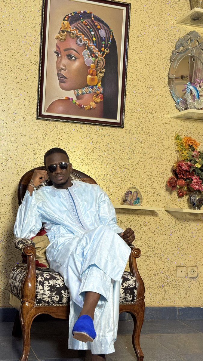 Roger S.T🇸🇳🦍 tweet media