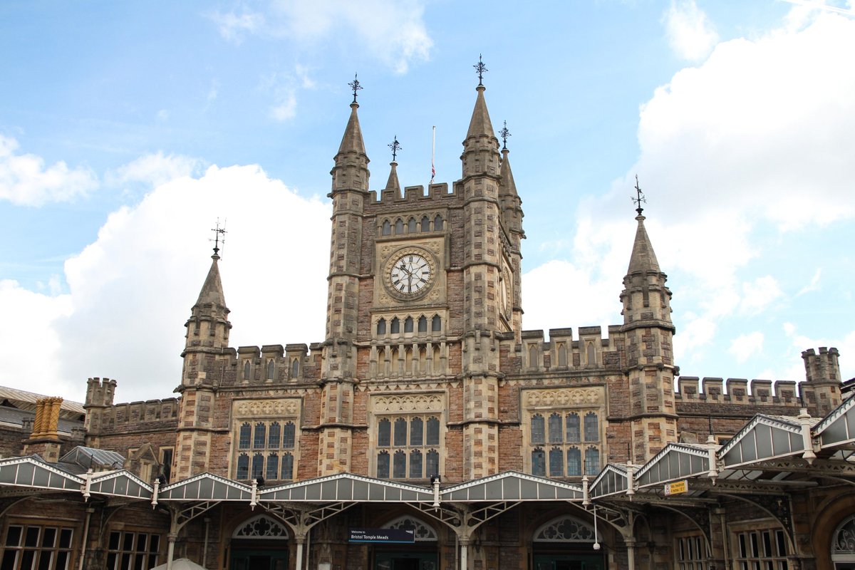 CPCatapult's tweet image. APPLY NOW: trial your solution at Bristol Temple Meads for tackling station weather resilience or improving the interchange experience. 🏃‍➡️ ⛈️  
 
Applications are open for the next #StationInnovation Zone competition, from @networkrail and @CPCatapult 👇

#SIZ #Stations