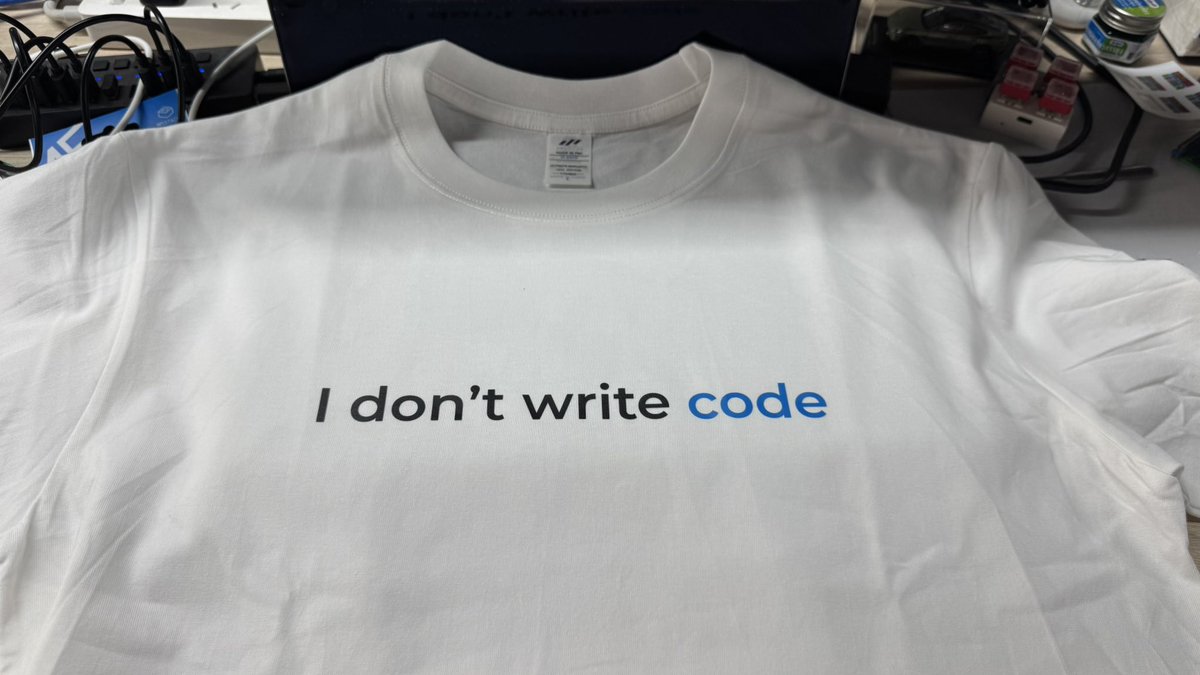 its_hard_2_name's tweet image. 😀
All in AI!
Vibe coding~

#m5stack #prompts