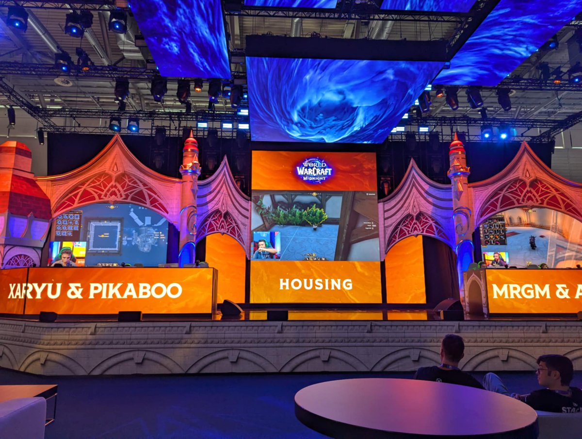 Insanely excited to be at gamescom to see all this crazy stuff in person, and meet some fellow creators! The wow booth looks amazing!