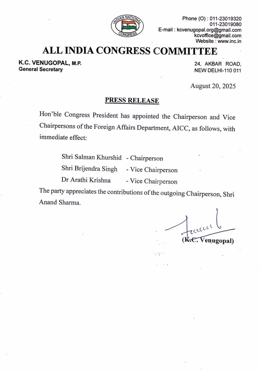 avinashpandeinc's tweet image. Congratulations to the newly appointed office bearers of @INCIndia Foreign Affairs Dept:

🌐 Shri Salman Khurshid ji
🌐 Shri Brijendra Singh ji
🌐 Dr Arathi Krishna ji

Gratitude to Shri Anand Sharma Ji for his valuable contributions as outgoing Chairperson.