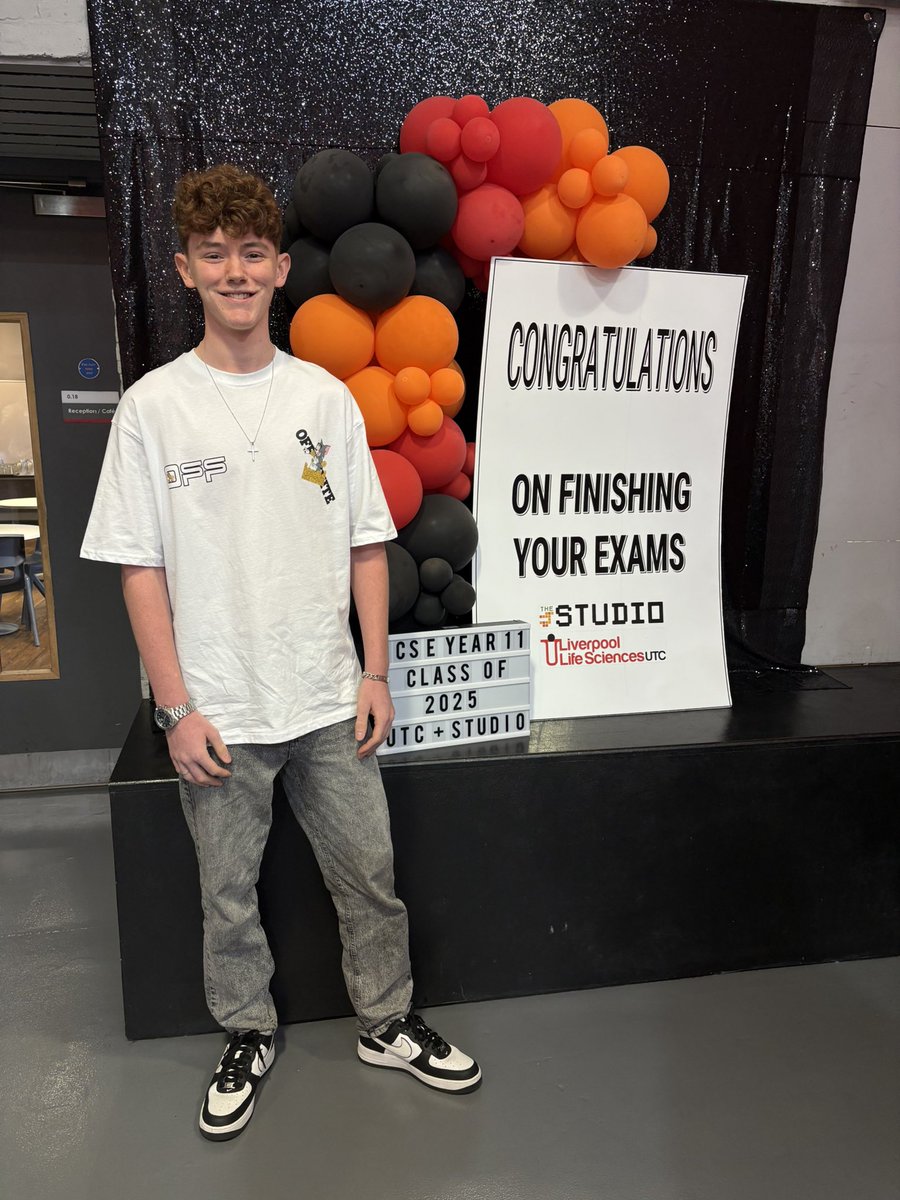 The Studio Liverpool (@lpoolstudio) on Twitter photo "I did best in Maths. I'm coming back to Sixth Form - thanks to all the teachers and friends who helped me to get here!" Harley tells us.
Brilliant, well done Harley, and see you again soon! 🥳 🎉
<a href="/LivEchonews/">Liverpool Echo</a> <a href="/EducateMag/">Educate Magazine</a>
#gcseresults2025 #liverpoolgcse #gcsecelebration "I did best in Maths. I'm coming back to Sixth Form - thanks to all the teachers and friends who helped me to get here!" Harley tells us.
Brilliant, well done Harley, and see you again soon! 🥳 🎉
<a href="/LivEchonews/">Liverpool Echo</a> <a href="/EducateMag/">Educate Magazine</a>
#gcseresults2025 #liverpoolgcse #gcsecelebration