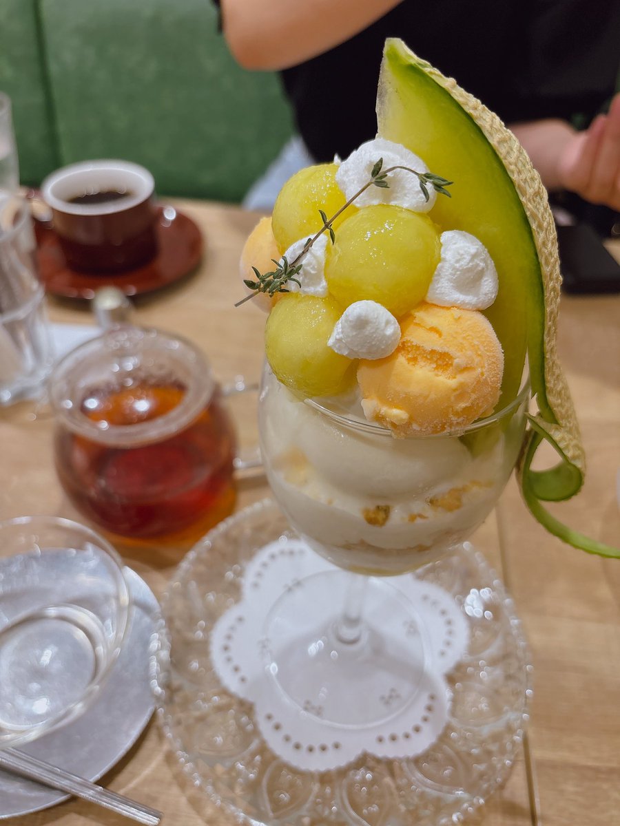 rin721041's tweet photo. パフェパフェるんルンルン🍨 https://t.co/yBedqUQOqL