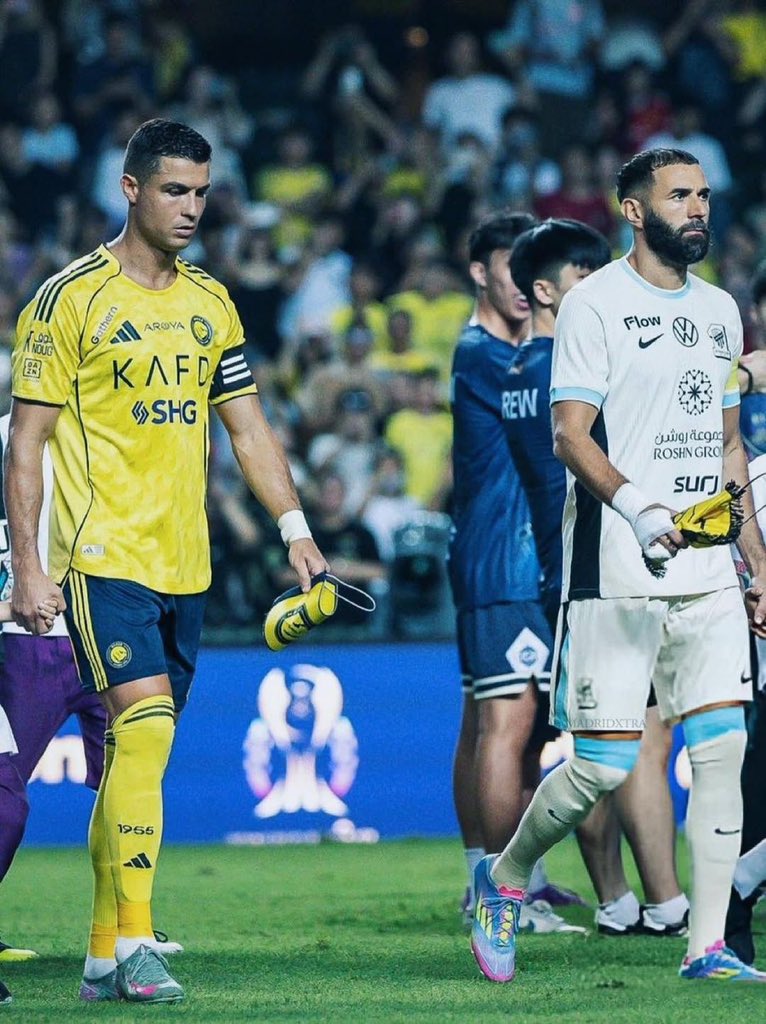 Don't cry because it's over, but smile because it happened. 👑