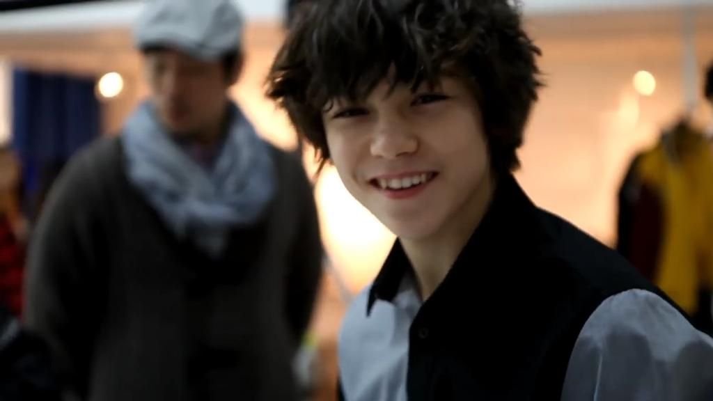 vernonlins's tweet photo. vernon always been a smiley boy oh my god he got the sweetestand prettiest smile since day one https://t.co/frLrRkKmew