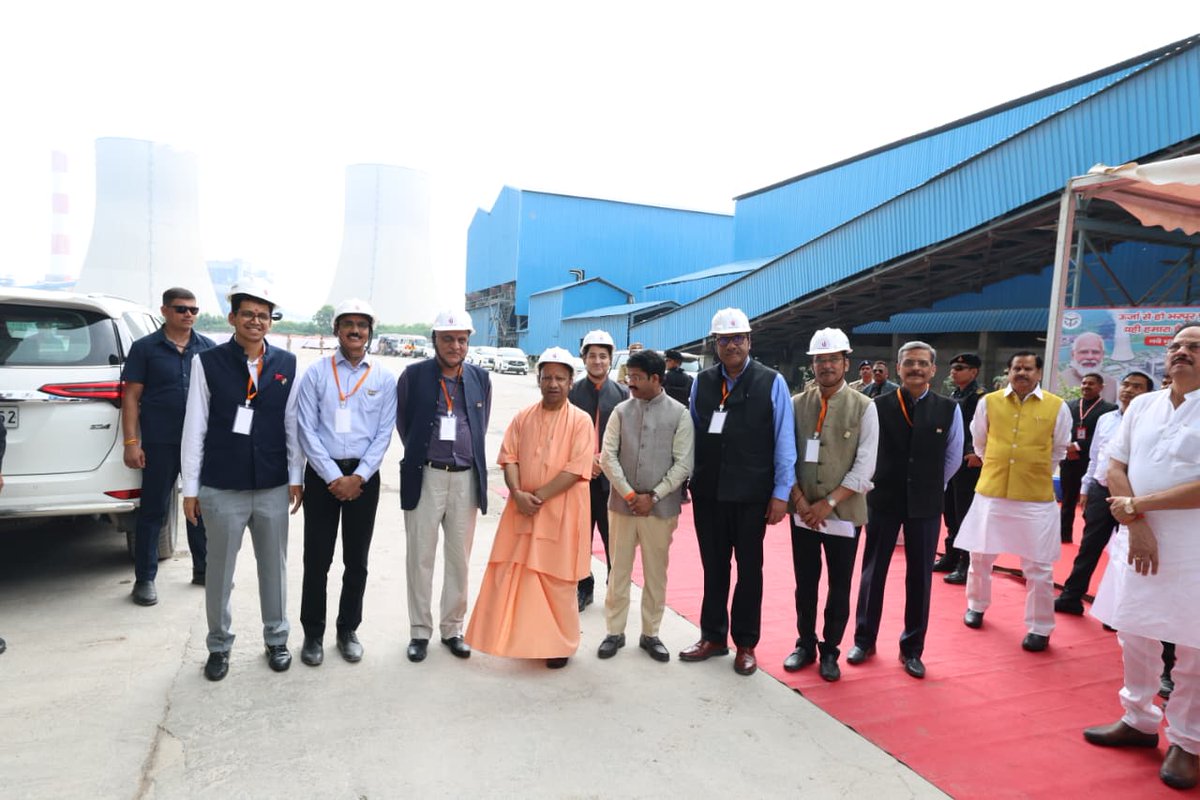 shreecementltd's tweet photo. We’re proud to share that Yogi Adityanath, Hon’ble Chief Minister of Uttar Pradesh, inaugurated our new plant at Nigo Hasnapur, Etah, Uttar Pradesh.

The Etah unit is among the largest cement grinding plants in the state, with a capacity of 3 MTPA. With this plant, Shree Cement strengthens its role in Uttar Pradesh’s growth story.

Designed with cutting-edge technology and green practices, the plant reflects Shree Cement’s unwavering commitment to quality, safety, and environmental responsibility.
@myogiadityanath @UPGovt @CMOfficeUP 

#ShreeCement #BangurCement #BuildSmart #uttarpradesh #indiafirst