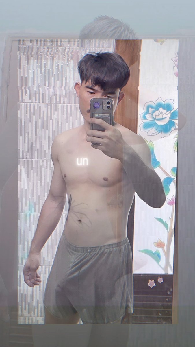 54yql's tweet photo. ถ้าชอบคนหน้าตาดีไห้ไปที่อื่นแต่ถ้าชอบแบบหื่นๆไห้มาที่ผม🤤🤤 https://t.co/pDjWANSJ7v