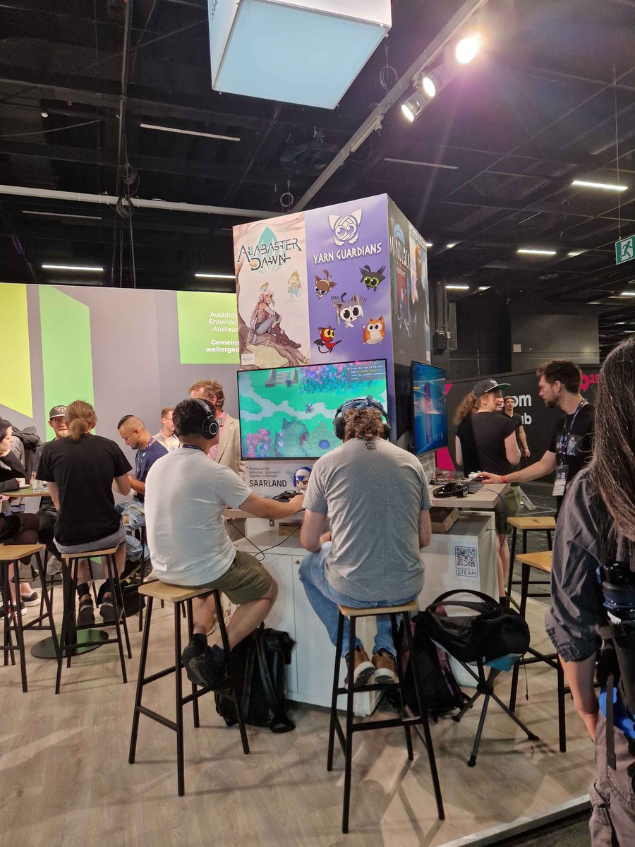 We are at #Gamescom! Find our booth (with some other indies from our area) in Hall 10.2 at stand E020-D021 
We have a playable demo of #AlabasterDawn and talkative devs there! 
Visit us now, because most of the team will leave on Friday! (the game will be playable until the end)