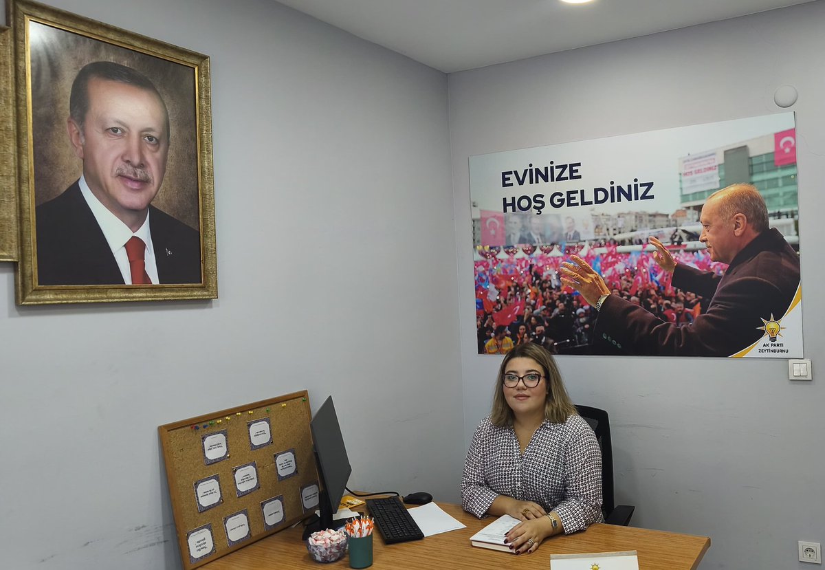 Zeytinburnu için Nöbetteyiz🇹🇷 

Bugün İlçe Başkanlığımız da Yürütme Kurulu Üyemiz Şermin Yüksel nöbetçidir. 

Nöbet Saatimiz:
⏰ 11.00-16.00 

✍Soru, görüş ve önerileriniz için İlçe  Başkanlığımızı ziyaret edebilir.
☎️ (0212) 416 30 86 'yı arayabilirsiniz.