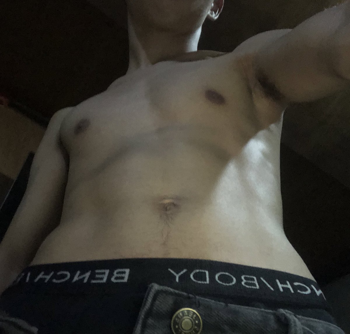 corbeauox's tweet photo. 🥶 https://t.co/KSRKGpLw0O