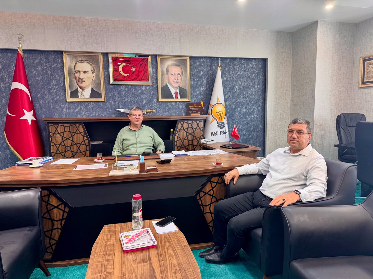 Türkiye Beyazay Derneği Genel Başkan Yardımcısı Osman Kabalay, AK Parti Denizli İl Başkanımız Muhammet Subaşıoğlu'nu ziyaret etti.