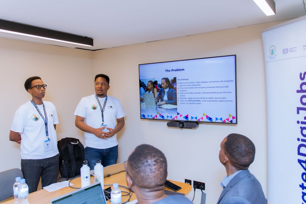 Rwanda ICT Chamber (@rwictchamber) on Twitter photo 20+ organizations presented their creative solutions submitted to #Innovate4DigiJobs, the <a href="/ilo/">International Labour Organization</a> & <a href="/rwictchamber/">Rwanda ICT Chamber</a> Innovation Challenge to drive digital transformation and promote decent job creation. We were honored to have the Permanent Secretary of MINICT <a href="/yves_Iradukunda/">Yves Iradukunda</a>, join 20+ organizations presented their creative solutions submitted to #Innovate4DigiJobs, the <a href="/ilo/">International Labour Organization</a> & <a href="/rwictchamber/">Rwanda ICT Chamber</a> Innovation Challenge to drive digital transformation and promote decent job creation. We were honored to have the Permanent Secretary of MINICT <a href="/yves_Iradukunda/">Yves Iradukunda</a>, join