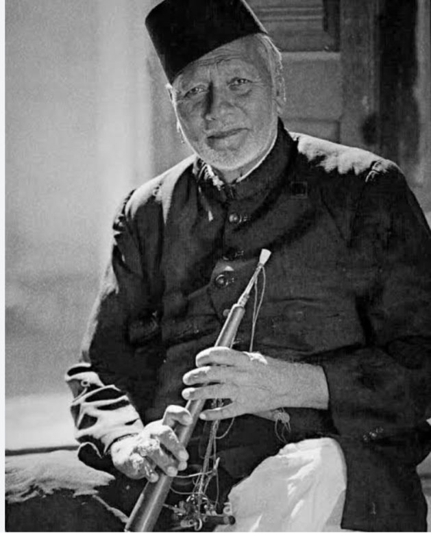 Our innumerable salutes to you Ustad Bismillah Khan Saheb on your punyatithi today !!!.... Jai Hind  Jai Bharat !!!...