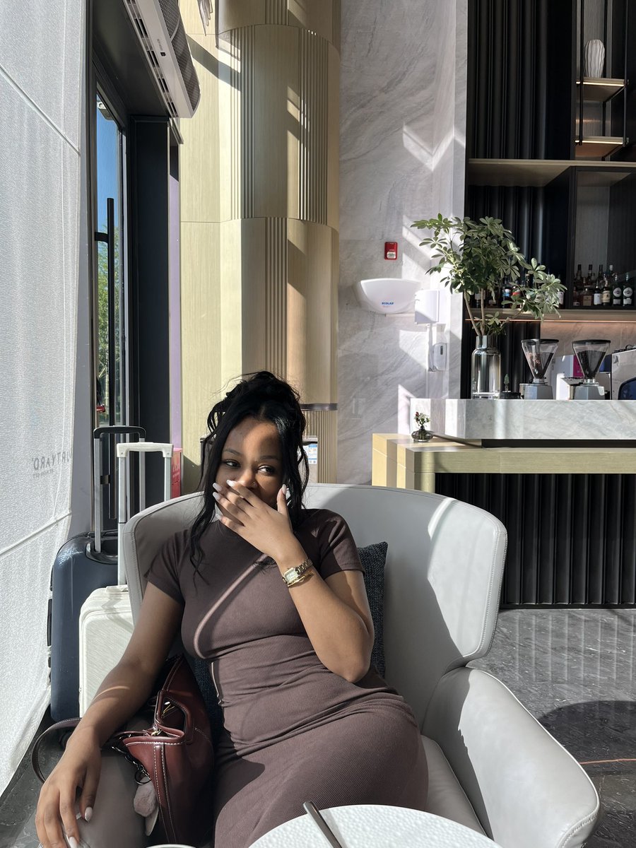 ClemenceRosula's tweet photo. Shy girl chronicles ✨🤎 https://t.co/vEQYj4dZ5t