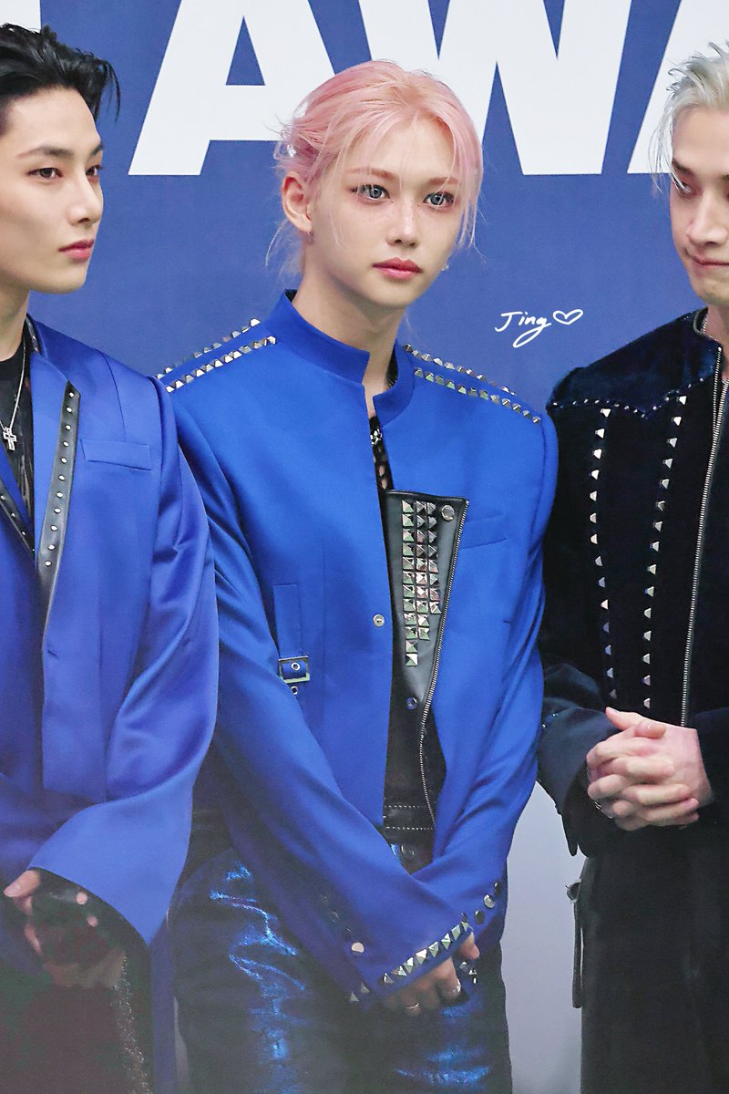adingnarumi's tweet photo. 250821｜KWDA BlueCarpet

🌸🌸🌸

#felix #필릭스 #ピリちゃん
#StrayKids #dominATE https://t.co/haWEdBaX9O