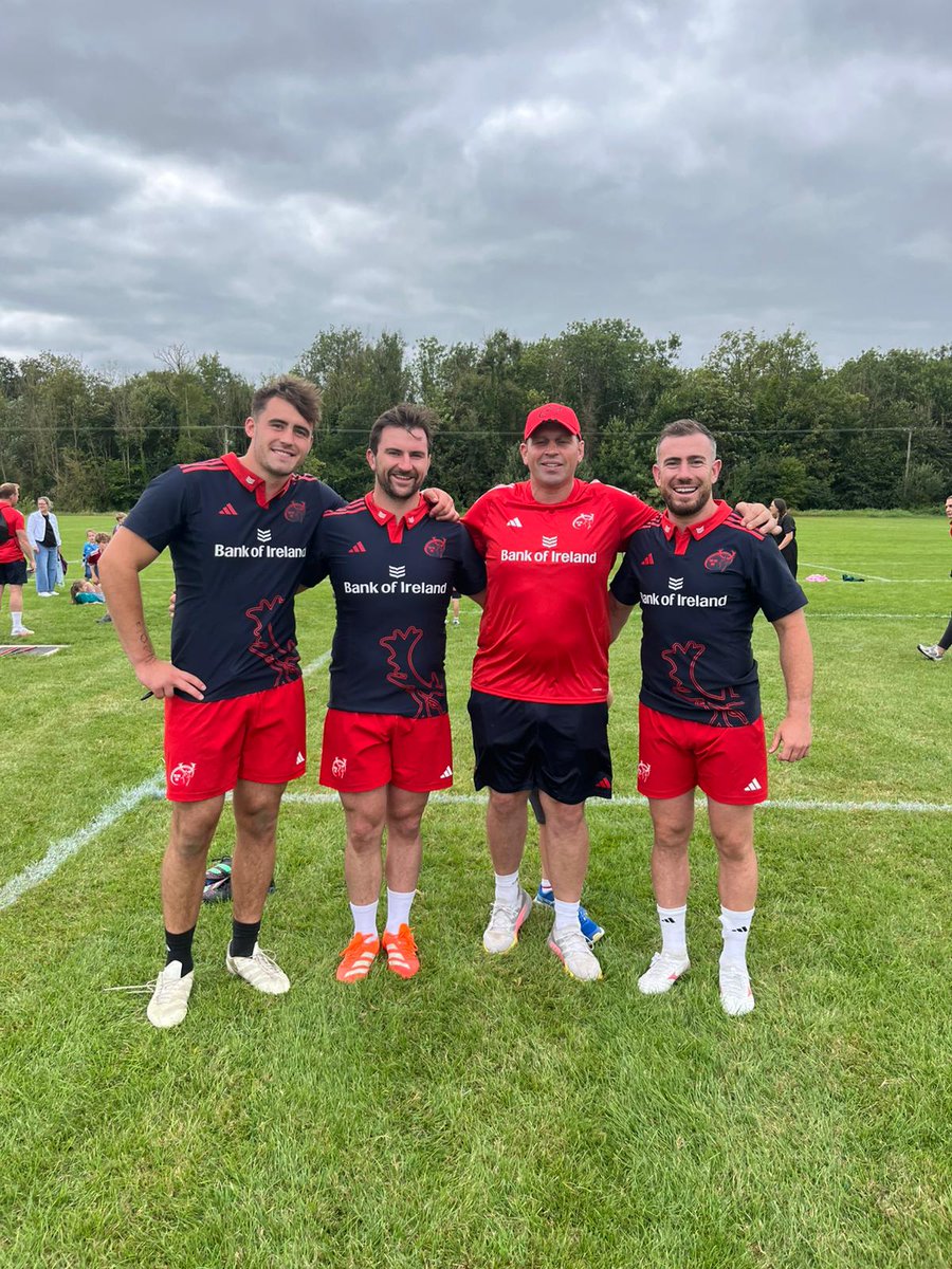 Rockwell College (@rockwellcollege) on Twitter photo A special homecoming at Rockwell College on Wednesday as we welcomed the <a href="/Munsterrugby/">Munster Rugby</a> squad for an open training session. 🏉
Past pupils Brian Gleeson, Diarmuid Barron, Denis Leamy & J.J. Hanrahan returned to the campus where their rugby journeys began A special homecoming at Rockwell College on Wednesday as we welcomed the <a href="/Munsterrugby/">Munster Rugby</a> squad for an open training session. 🏉
Past pupils Brian Gleeson, Diarmuid Barron, Denis Leamy & J.J. Hanrahan returned to the campus where their rugby journeys began
