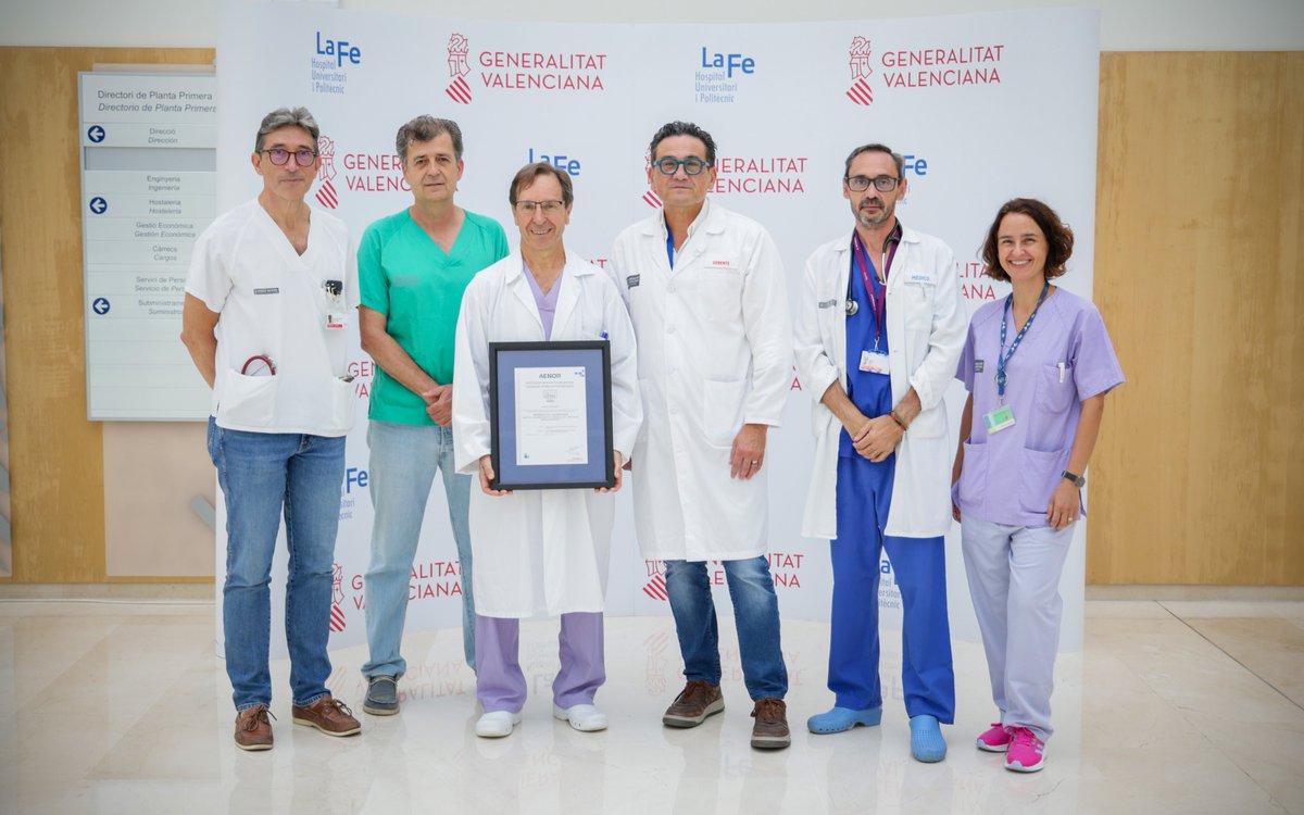 HospitalLaFe (@hospitallafe) on Twitter photo 🏥 <a href="/HospitalLaFe/">HospitalLaFe</a> se convierte en el tercer hospital con certificación como Centro de Atención Postparada Cardiaca Extrahospitalaria #CAPAC otorgada por AENOR.
🏅Un sello de calidad a la atención a los pacientes que han sufrido una parada cardiaca.
➡️lafe.san.gva.es/es/-/capac-la-… 🏥 <a href="/HospitalLaFe/">HospitalLaFe</a> se convierte en el tercer hospital con certificación como Centro de Atención Postparada Cardiaca Extrahospitalaria #CAPAC otorgada por AENOR.
🏅Un sello de calidad a la atención a los pacientes que han sufrido una parada cardiaca.
➡️lafe.san.gva.es/es/-/capac-la-…