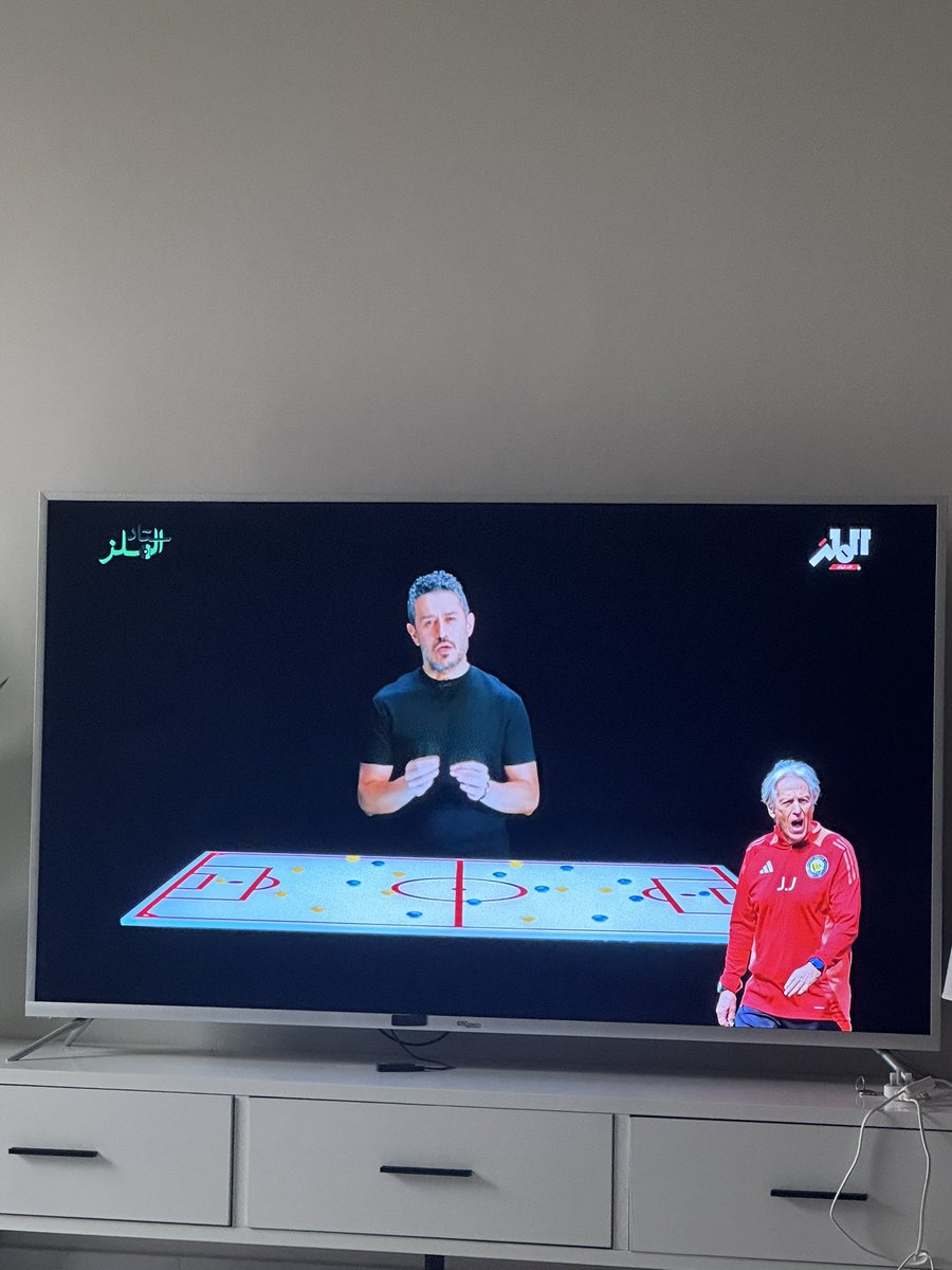 متعة تحليل المباريات مع أستاذ التحليل <a href="/Ahmed1Afify/">عفيفي - Afify</a>