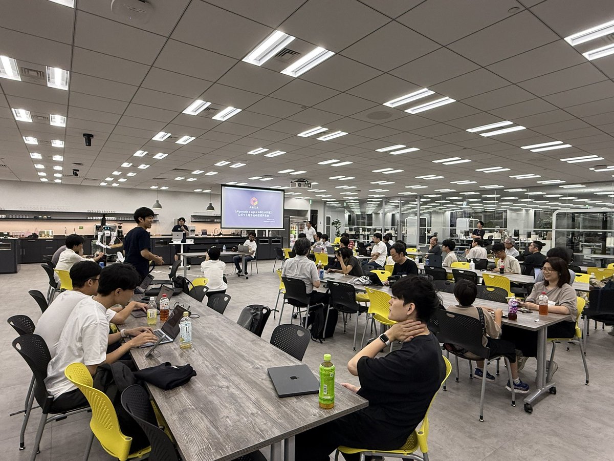 yoshifin's tweet image. はじまった！　#airobot