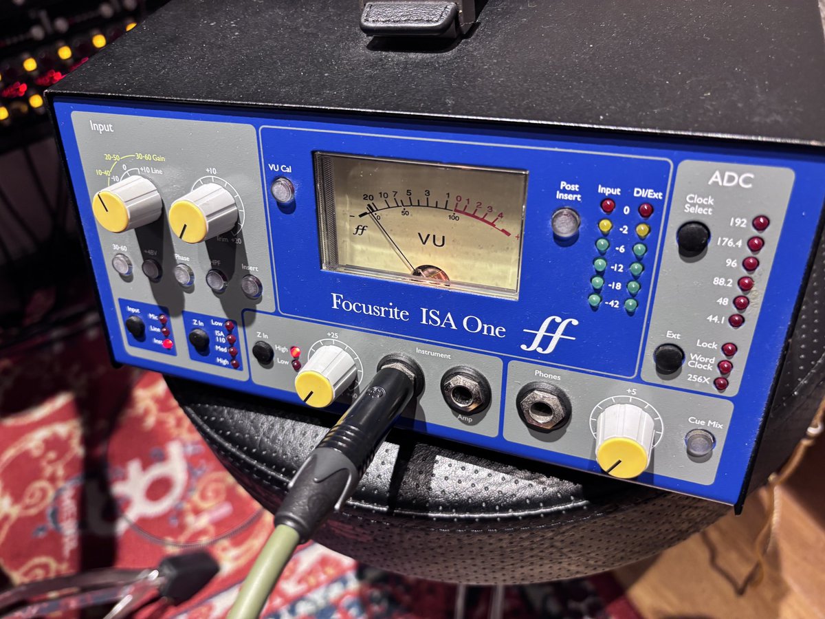 ryotasasaki_ba's tweet photo. カミングスーン…
#FocusriteISAOne https://t.co/c5sCkMd6QC