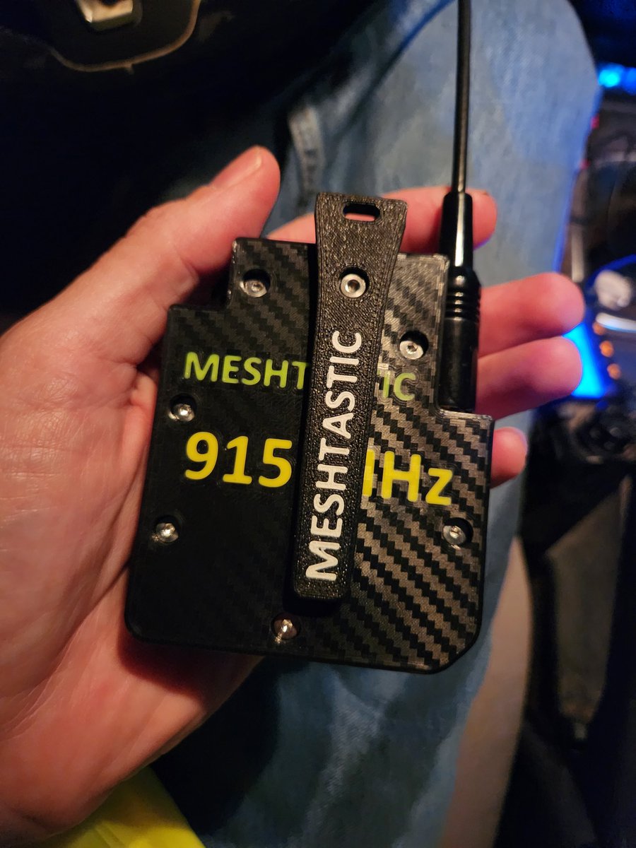 CJ7Shadow's tweet photo. @DigitalRanch3r Do you have any idea who was selling these nodes at the Huntsville hamfest? 
My Fubar'd my config and now it's not working right, it says no GPS. 
Was wondering if I could get a default config file from him. https://t.co/IvtZU5oZ7g