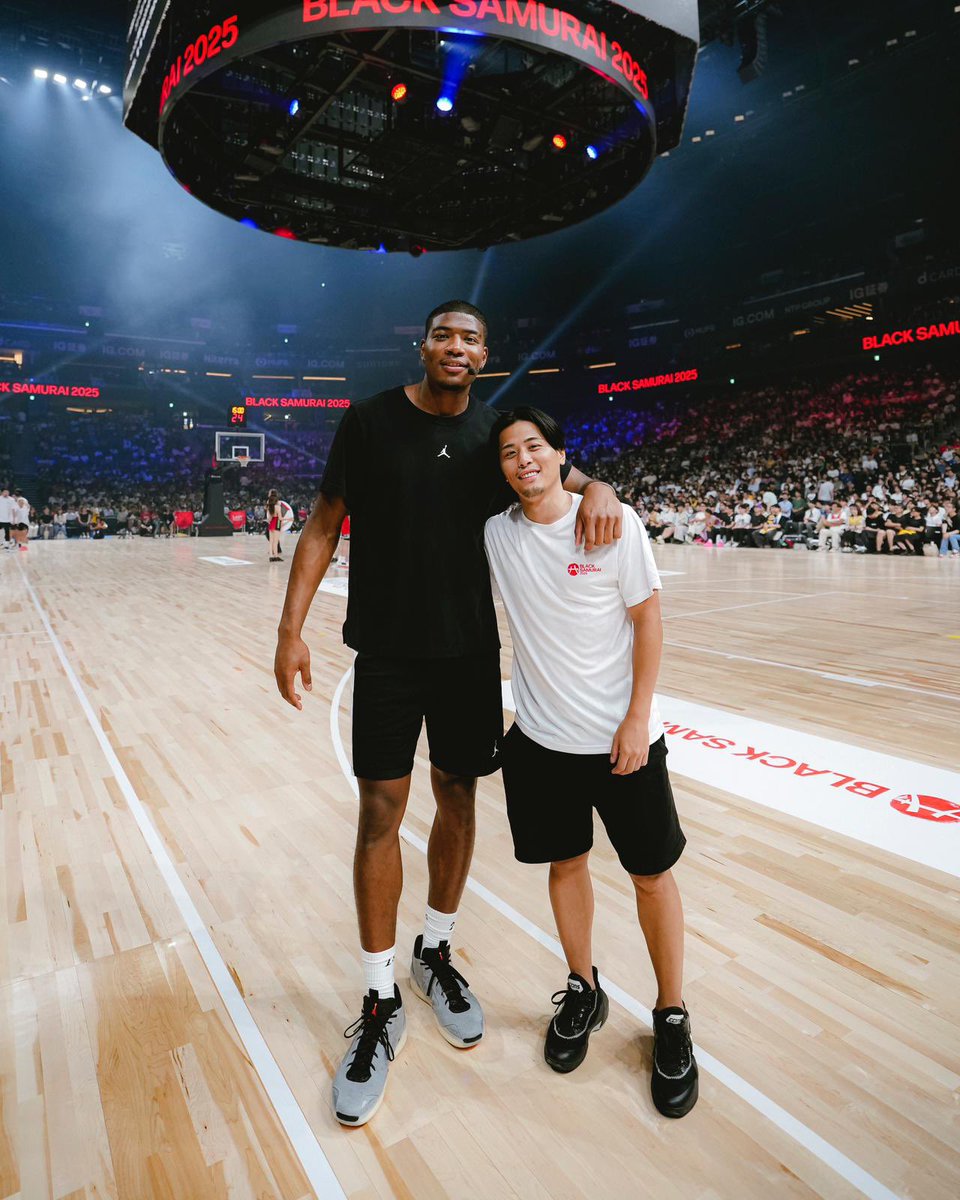 Flashnba2's tweet photo. 富樫勇樹 × 八村塁

この2人仲良すぎてまじで微笑ましい https://t.co/uRTuSdGsUf