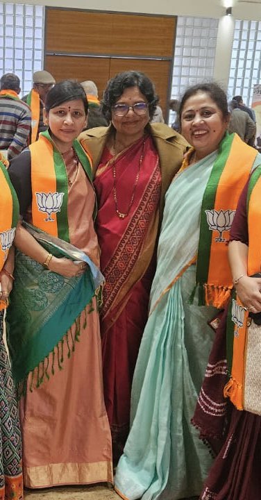 Deepali01907355's tweet photo. Heartfelt congratulations and best wishes on the birthday of the Chairperson of the National Commission for Women, Mrs. @VijayaRahatkar  tai https://t.co/fHA3XpOook