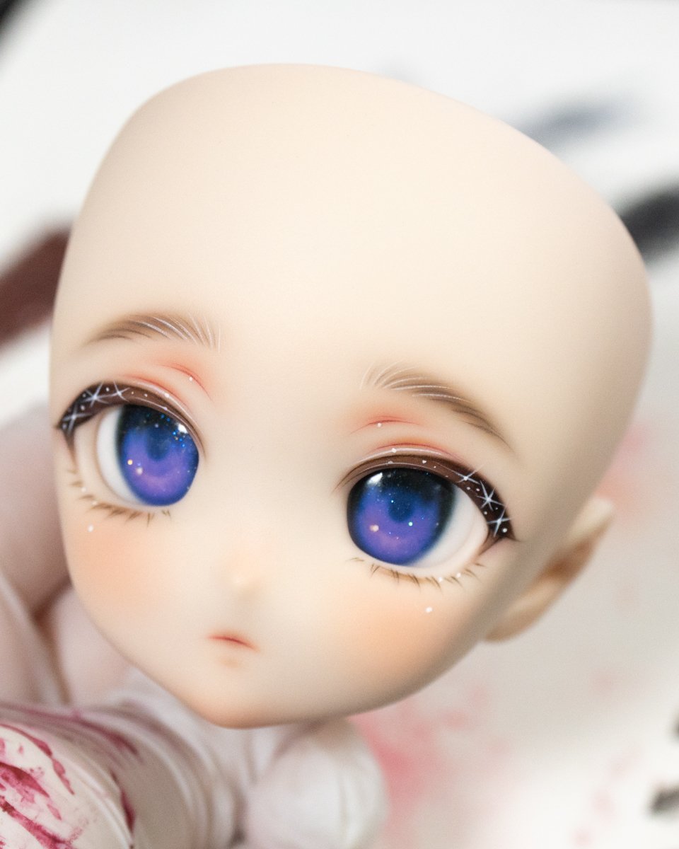 계속 그리는 중인데 속도가 잘 안 나네요ㅠㅠ