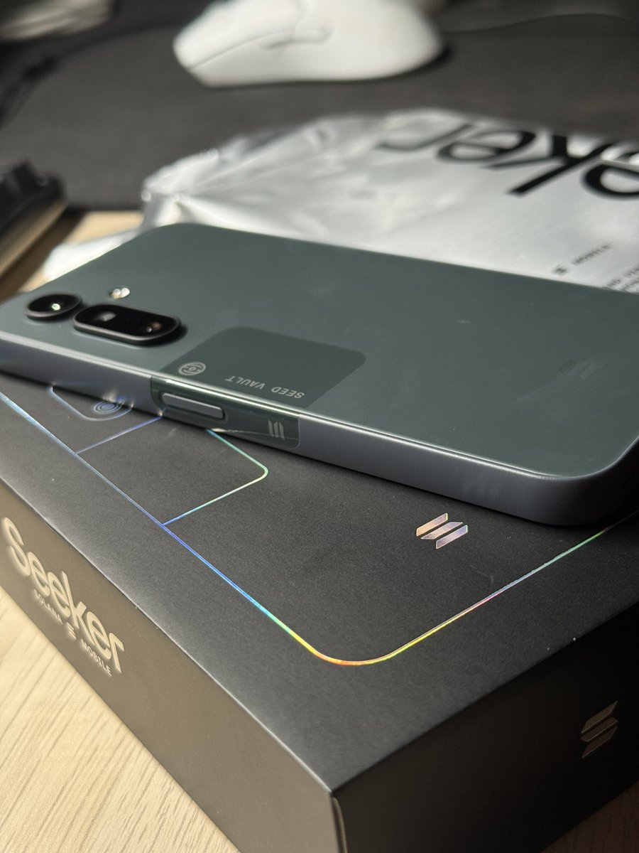 liwei0908's tweet photo. 欸不是 完全忘記有買這個 ⋯

@solana @solanamobile https://t.co/XUdw8R0BDR