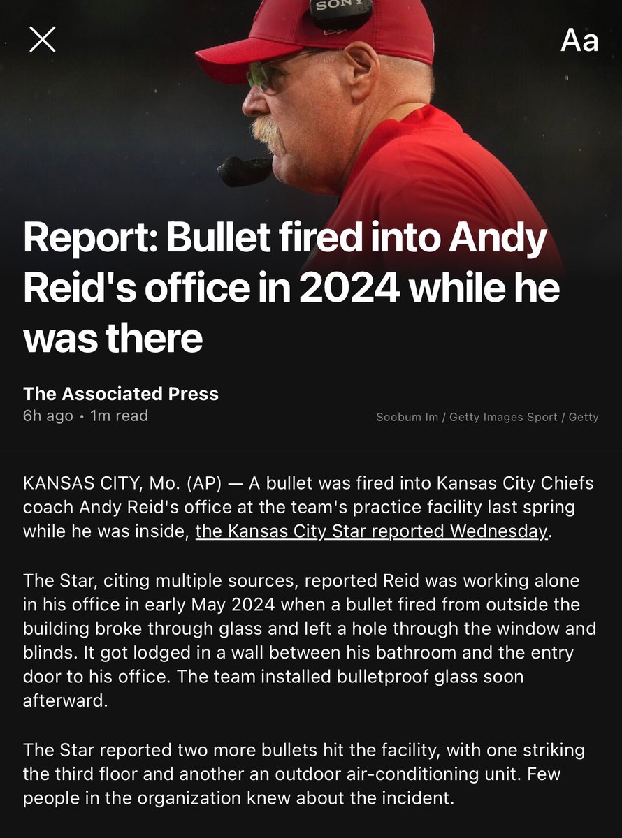 TechFanJustin's tweet image. This is why y’all talking stupid nonsense about the referees fixing games for the Chiefs is dangerous. Some lunatic thinks he needs to take matters into his own hands
and someone gets killed.