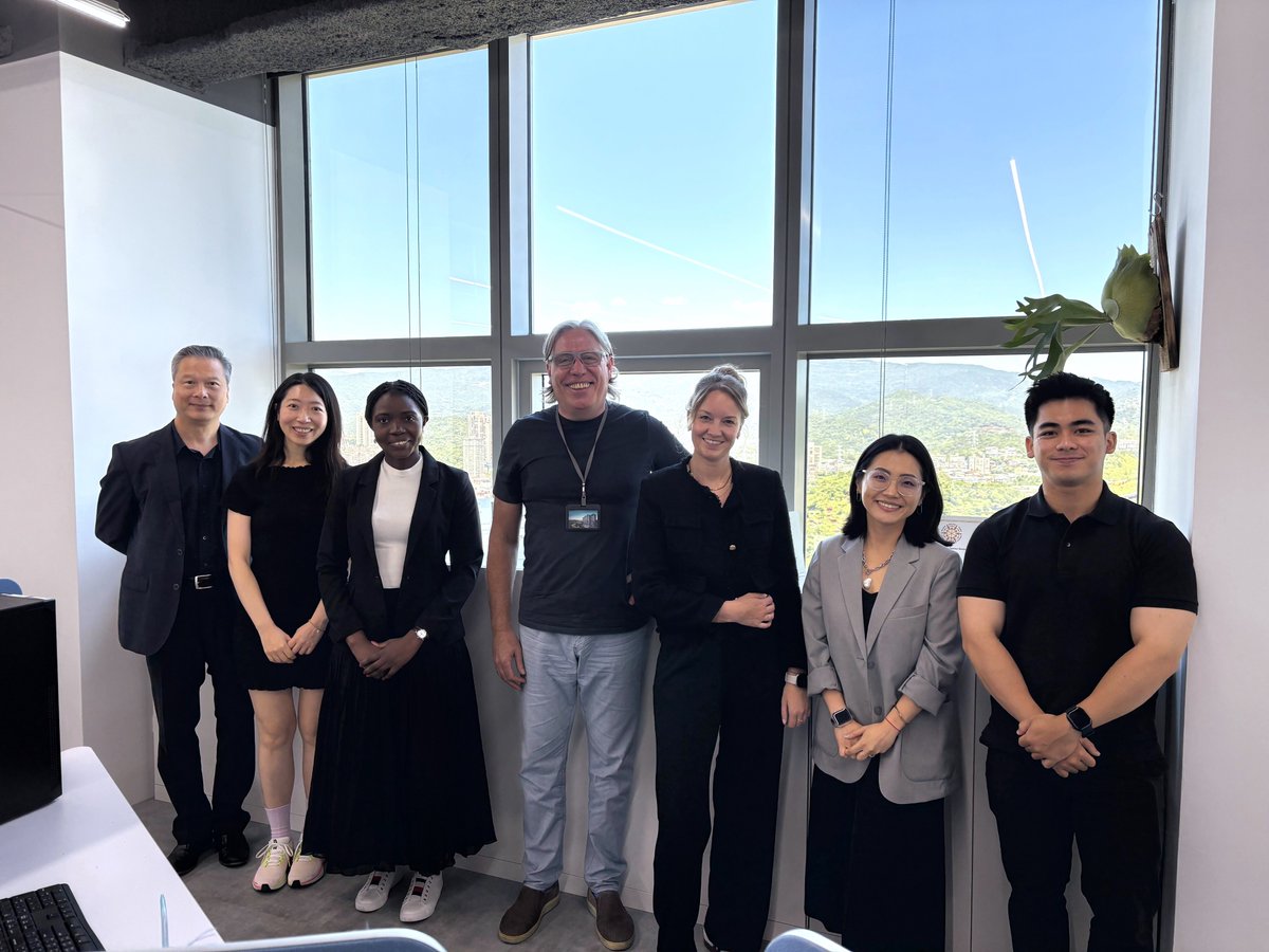 cre8consulting's tweet photo. It was wonderful to welcome the iF Design team from Germany and Taipei to our new office today. We had a great time exchanging thoughts on the design industry in Taiwan, and sharing perspectives for the future!
#iFDesignAward #Taiwan #DesignIndustry #CreativeCommunity https://t.co/EGQ4etJmY0