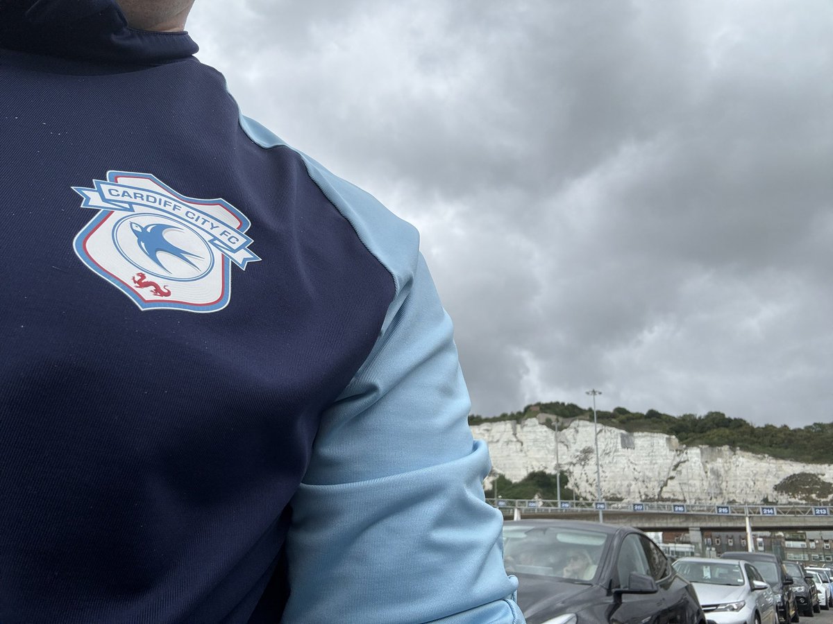 Bluebirds over the white cliffs of Dover! 

#HolidayVibesinthearea #dover