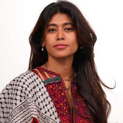 Je pense que cette pseudo militante de la cause palestinienne vient de perdre sa crédibilité....elle lui est arrivée même de falsifier l'avis du tribunal international de 1975 sur le Sahara Occidental.... désolant....