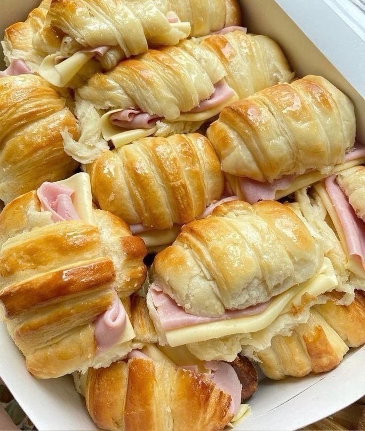 Cheese And Ham Croissants 🥐