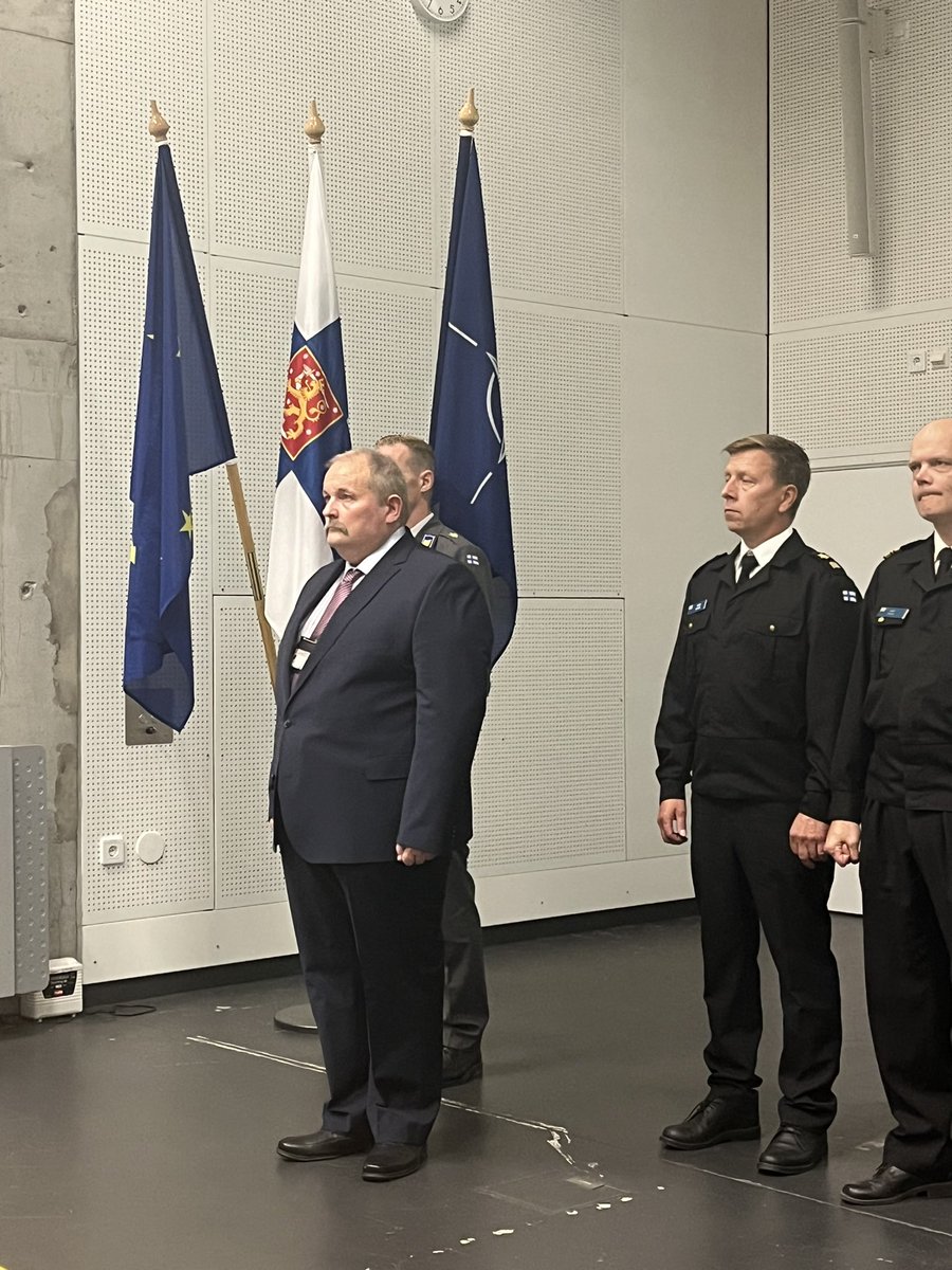 Materiaalipäällikkö Timo Tuomi <a href="/MPKoulutus/">MPK</a> palkittiin tänään koulutusalan vuosiseminaarissa ansioistaan vapaaehtoisen maanpuolustuksen osalta. #esmpp #vapaaehtoinenmaanpuolustus