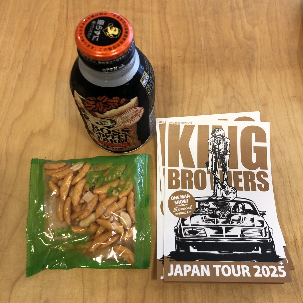 ダウンタウンレコード (@dtr_tokyo) on Twitter photo キラーブルースフロムニシノミヤ、
キングブラザーズ<a href="/osamakyoudai/">KING BROTHERS</a> のフライヤー
「KING BROTHERS JAPAN TOUR 2025」
をお預かりしました。
来月は西横浜や福生、国立、千葉をまわります。
皆さまどうぞご参加ください! キラーブルースフロムニシノミヤ、
キングブラザーズ<a href="/osamakyoudai/">KING BROTHERS</a> のフライヤー
「KING BROTHERS JAPAN TOUR 2025」
をお預かりしました。
来月は西横浜や福生、国立、千葉をまわります。
皆さまどうぞご参加ください!