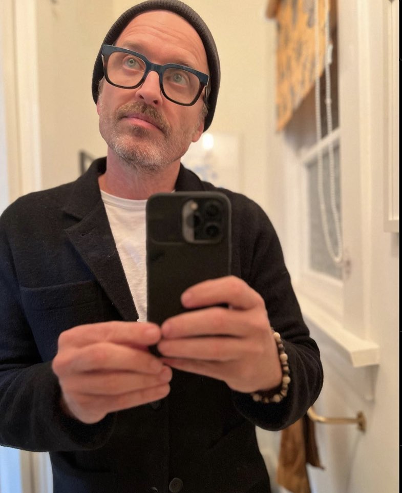Daily Rob Benedict info (@robbdaily) on Twitter photo Hipster Rob, or Hipster Dad? Not sure what to label it, but I like it. Rob looking good in hats pic 6
πΈ <a href="/RobBenedict/">Rob Benedict</a> Hipster Rob, or Hipster Dad? Not sure what to label it, but I like it. Rob looking good in hats pic 6
πΈ <a href="/RobBenedict/">Rob Benedict</a>