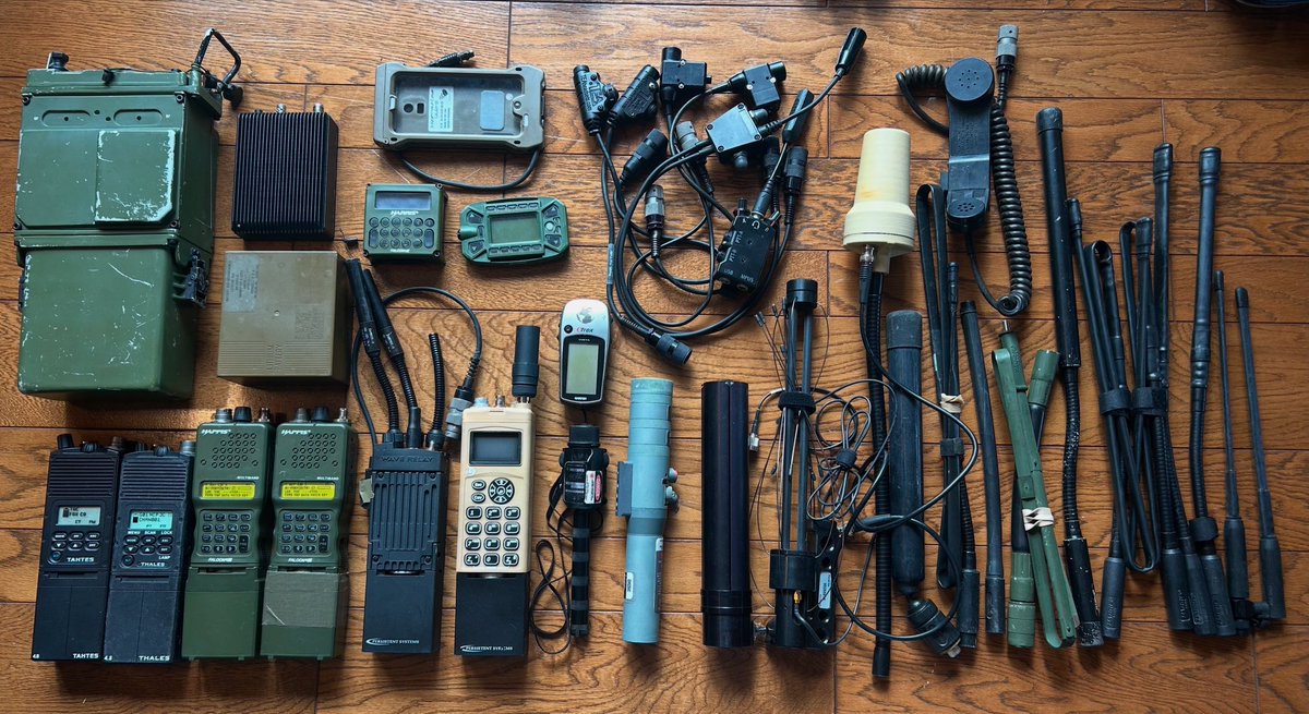 📍固定用

米空軍CCT装備集めてて、24STSの現行アサルトチームや3C併せしたくて布教してます！

戦闘教義の根幹を担いSealやDeltaと共に作戦を行える練度でDA.偵察.近接航空支援.NBC.PSDも出来ちゃう最強の特殊部隊、やりませんか？👊

気になったらお気軽にDM下さい！

#サバゲーマーさんと繋がりたい