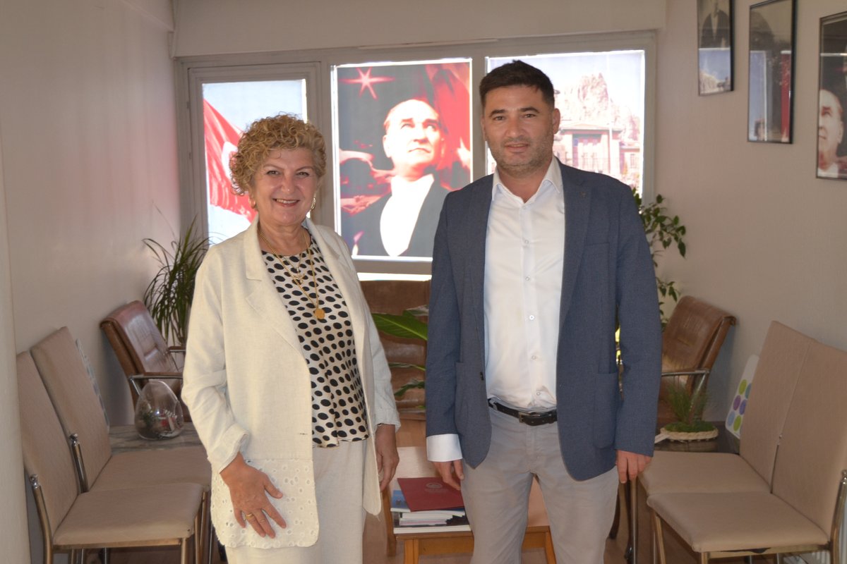Afyon Gün FM (@afyongunfm) on Twitter photo AFSÜ ve Gün FM işbirliğinde süren Sağlık Olsun programına AFSÜ Tıp Fakültesi Göz Hastalıkları Ana Bilim Dalı Öğretim Üyesi Doç. Dr. Özgür Eroğul konuk oldu. <a href="/afsurektorluk/">Afyonkarahisar Sağlık Bilimleri Üniversitesi</a> <a href="/fatosakar3/">fatos_akar</a>
Haberi aşağıdaki linkten okuyabilirsiniz.
gunfm.net/haber/6336/_co… AFSÜ ve Gün FM işbirliğinde süren Sağlık Olsun programına AFSÜ Tıp Fakültesi Göz Hastalıkları Ana Bilim Dalı Öğretim Üyesi Doç. Dr. Özgür Eroğul konuk oldu. <a href="/afsurektorluk/">Afyonkarahisar Sağlık Bilimleri Üniversitesi</a> <a href="/fatosakar3/">fatos_akar</a>
Haberi aşağıdaki linkten okuyabilirsiniz.
gunfm.net/haber/6336/_co…