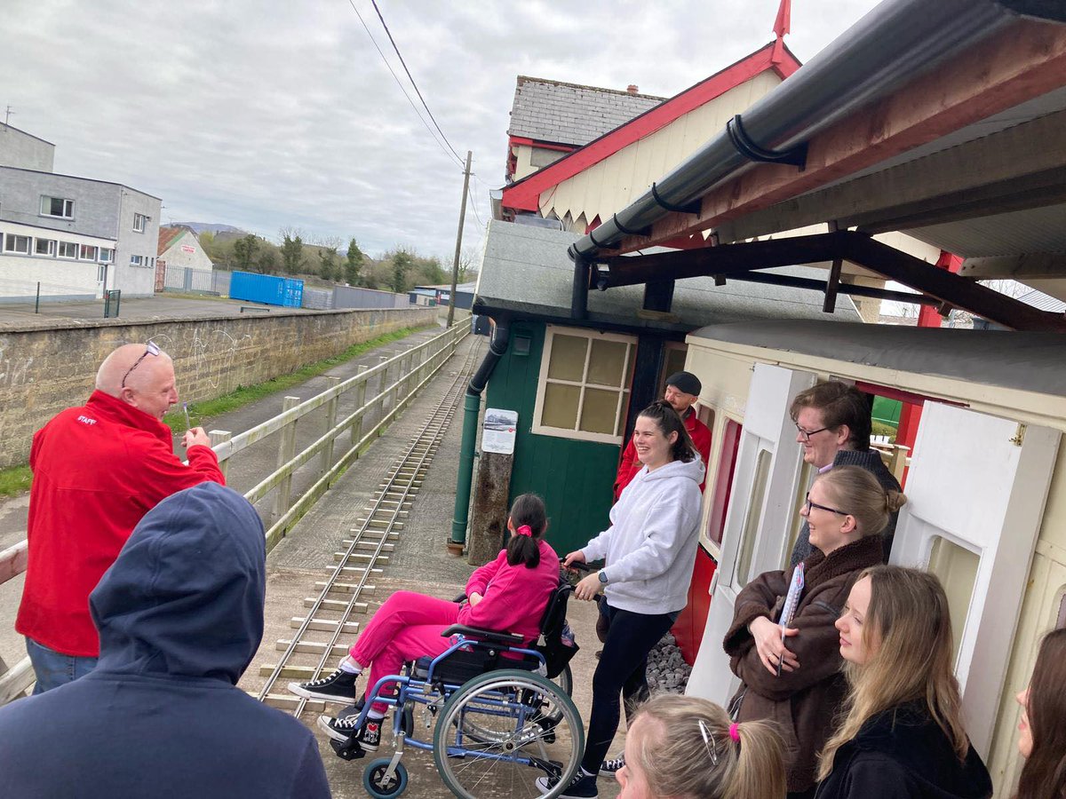 pobal's tweet photo. (3/6) @DonegalRailway collaborates with community groups, schools, local businesses &amp; others to spread the word about Ireland’s railway heritage in innovative &amp; engaging ways both in-person &amp; online! https://t.co/X6gqbJ3OOq