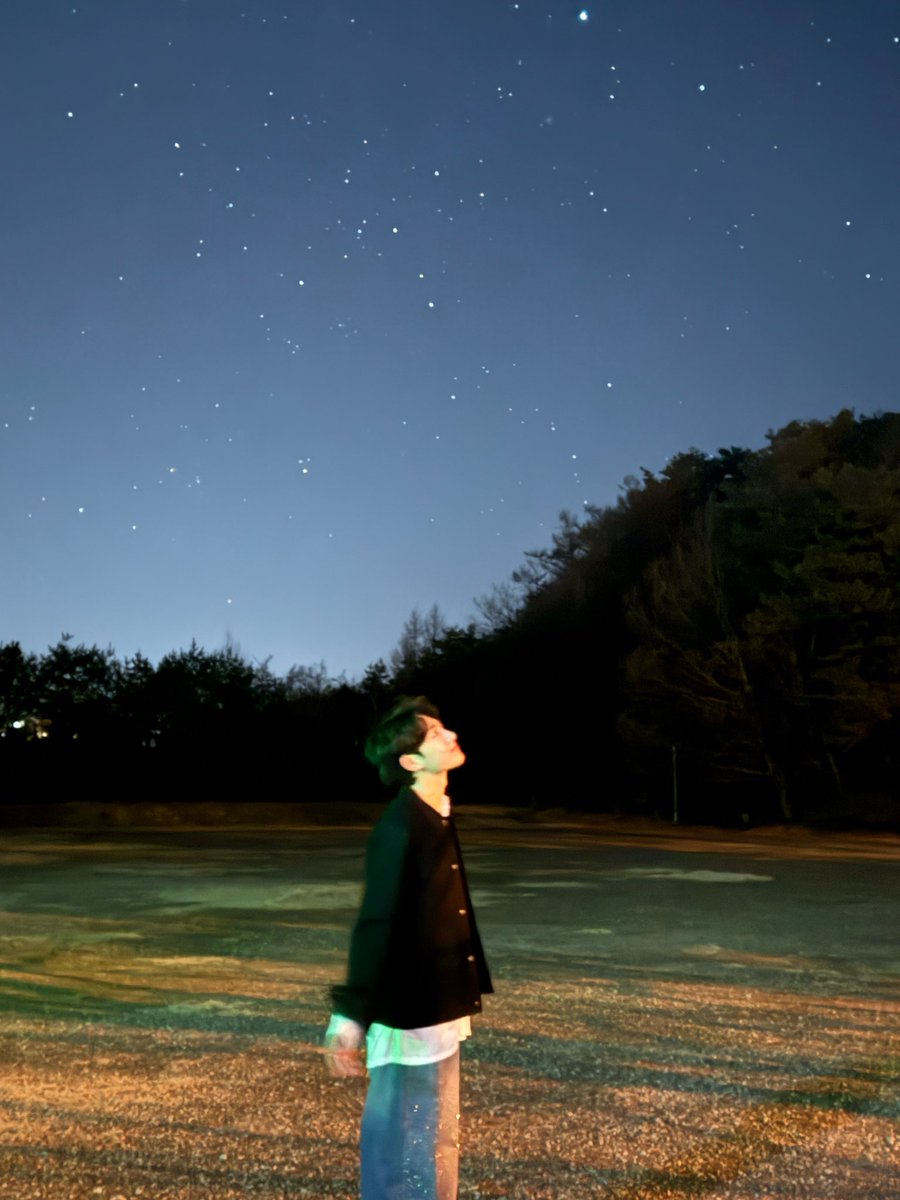 250821 #형섭버블 🫧 

언프리즈 뮤비 촬영때 형섭이✨✨