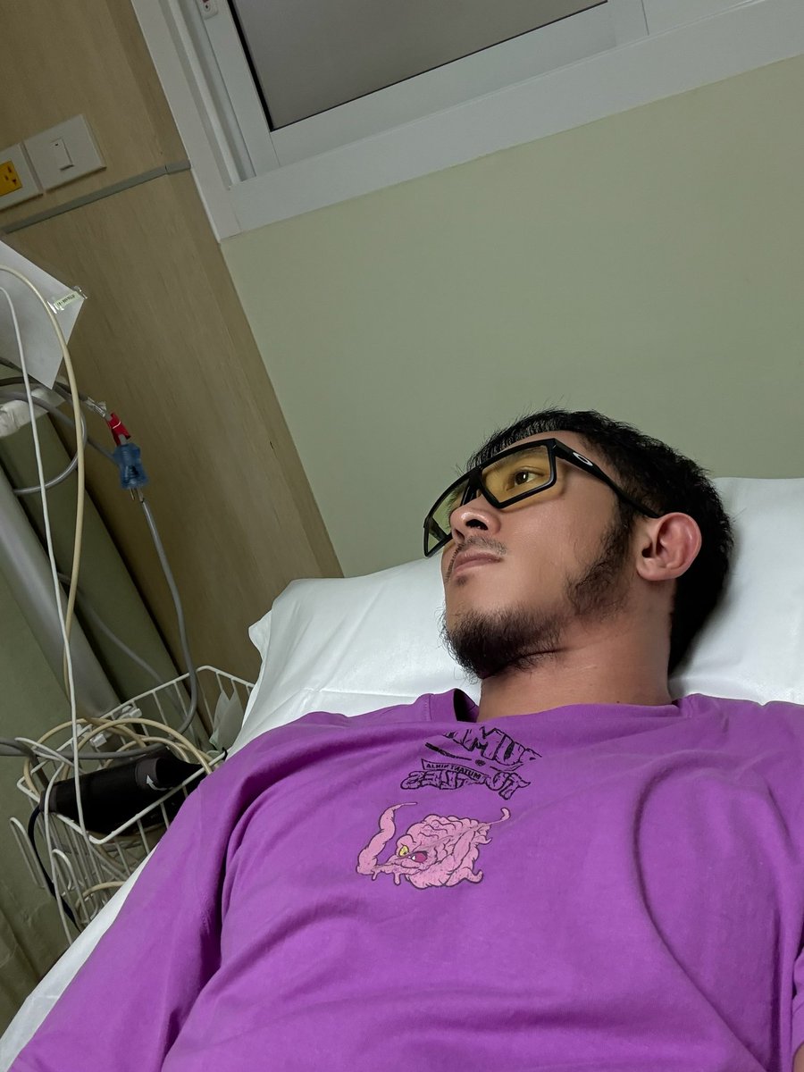 BankNeverdie tweet media