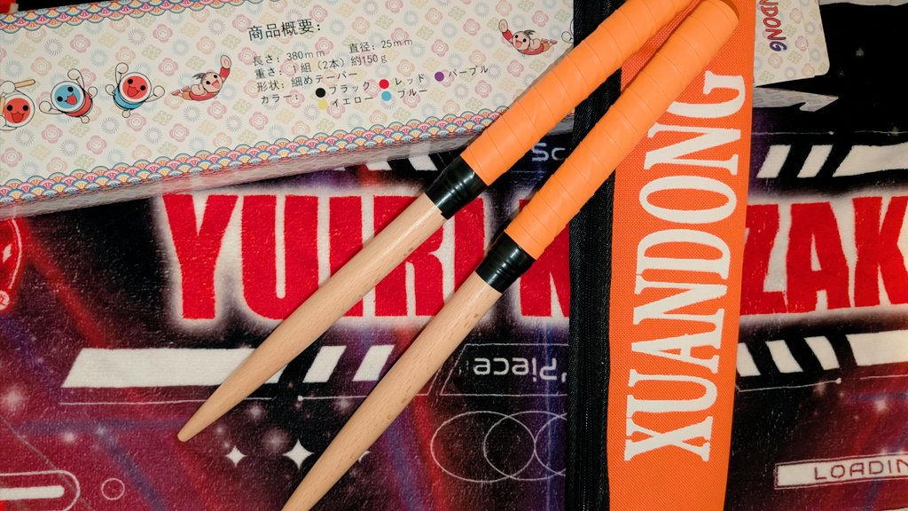 太鼓の達人を練習するためにAmazonでバチをポチりました🥁\c( ॑꒳ ॑ \c)ﾄﾞﾝ
レッド❤️𓈒買ったのにあまりにもオレンジ🧡でしたがΣ(ﾟдﾟ；)
これはこれで良いかなと🤗
 #ゆいりっぷる