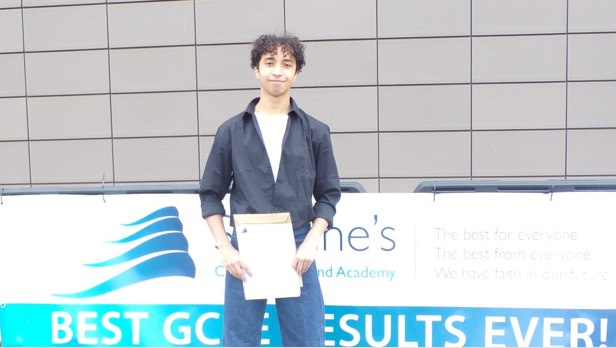 StAnnesAcademy's tweet image. ✨Best GCSE results ever @StAnnesAcademy ✨We are so proud of our students and staff- their hard work and commitment have truly paid off! 💙&quot;The best for everyone and the best from everyone&quot; in action! 👋#gcse #resultsday2025 @CranmerTrust