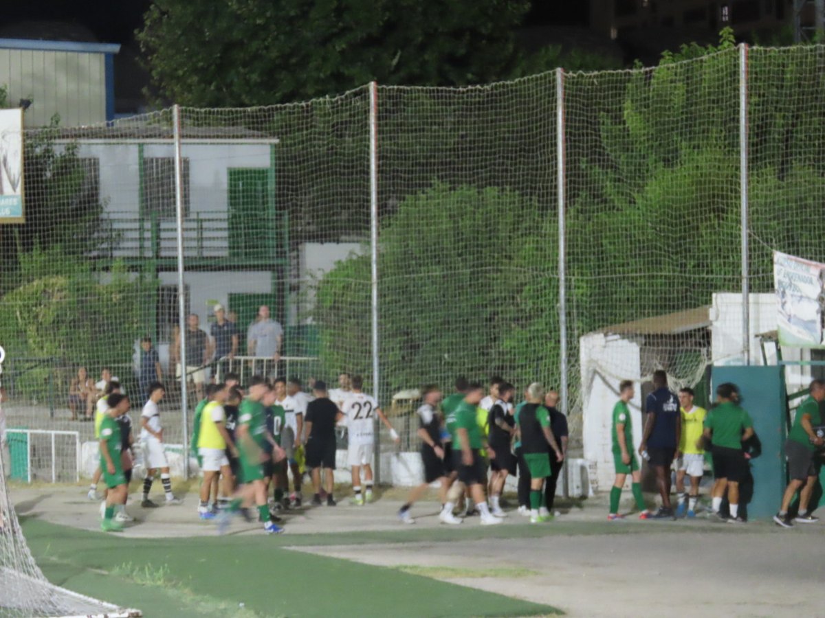 5th consecutive 0-0 for Botti - a club record? A red card and a brawl - who says Pre-season is boring ?! 😀💚
⚽ Villaverde-San Andrés v AD Parla
🏆Copa RFEF Fase Autonómica 
🏟️Boetticher 
💶€5(socios)
📆20.08.25
