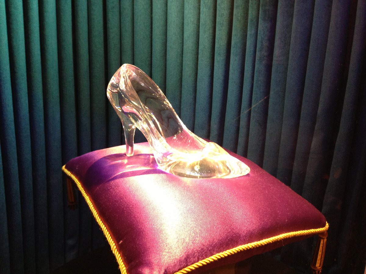 なぜか今日は、ディズニー関連のポストや発売情報がやたら目に留まる…

ディズニー、行きたーいなぁー🏰
もう何年行ってないやら。