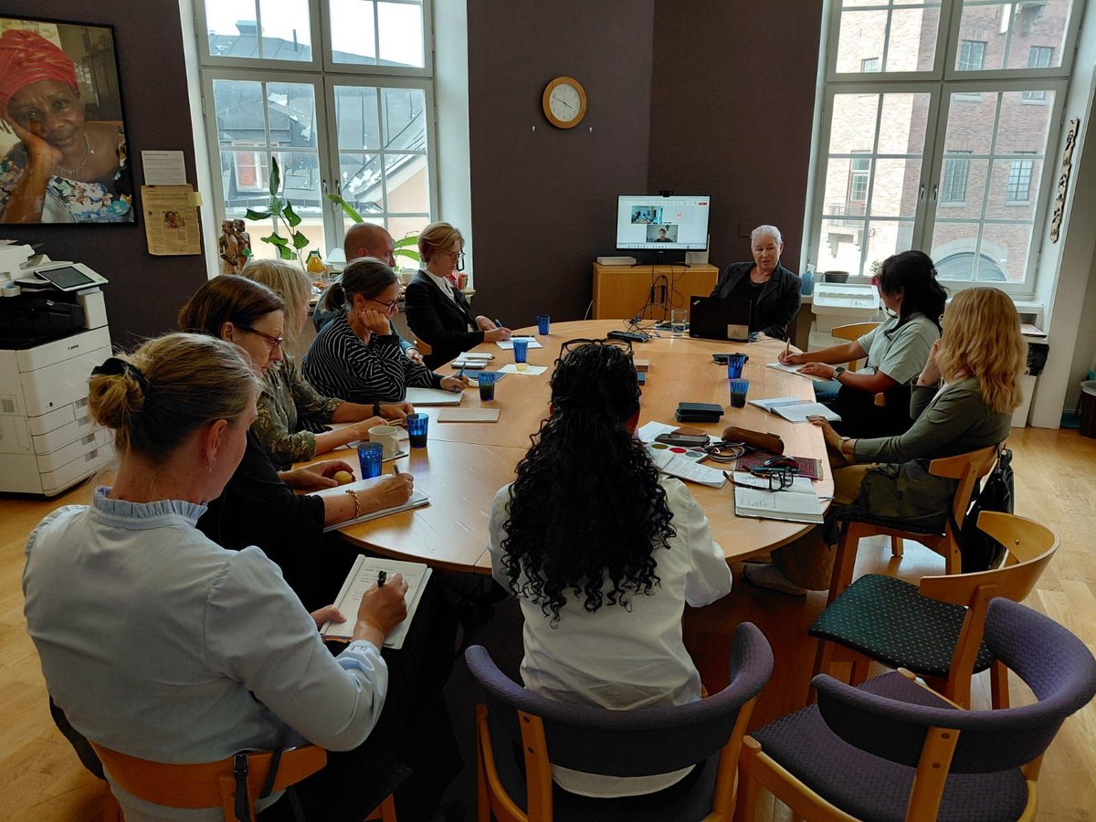 LPI_voices's tweet photo. Yesterday at our Uppsala office, we had the pleasure of meeting colleagues from Sida’s Unit for Peace and Migration/Peace Team (Global Department) and Unit for Thematics and Learning 1 (Results Department).

Our discussion focused on the new Swedish Strategy for Peace, Security and Stabilisation 2024–2028 and the latest trends, opportunities, and challenges in the peacebuilding sector—especially at a time when funding for conflict prevention and peacebuilding is under increasing pressure.

We look forward to continuing this dialogue and deepening our shared commitment to sustainable peace. ✨