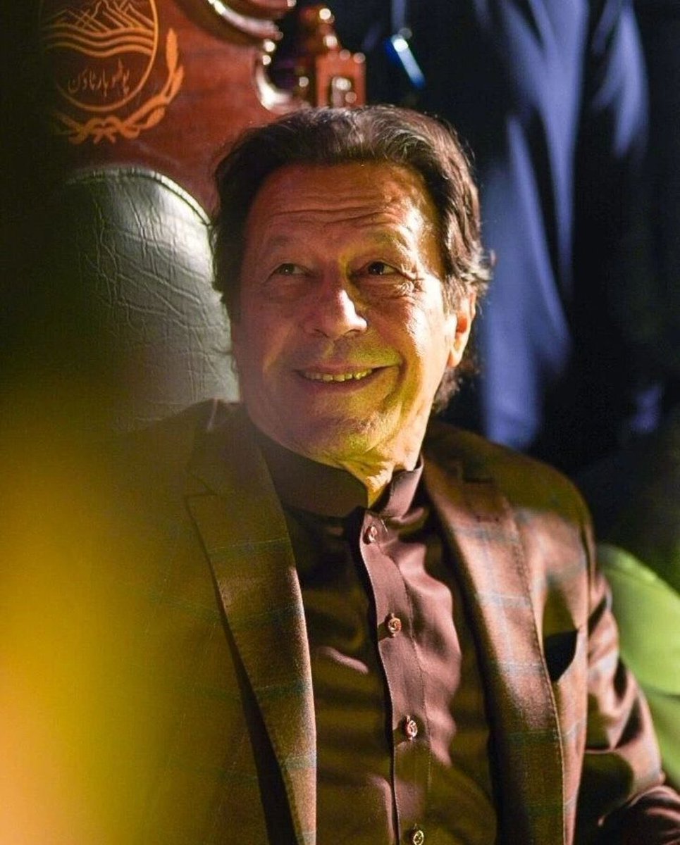 بڑی دیر کر دی مہربان آتے آتے 
مرشد ❤️