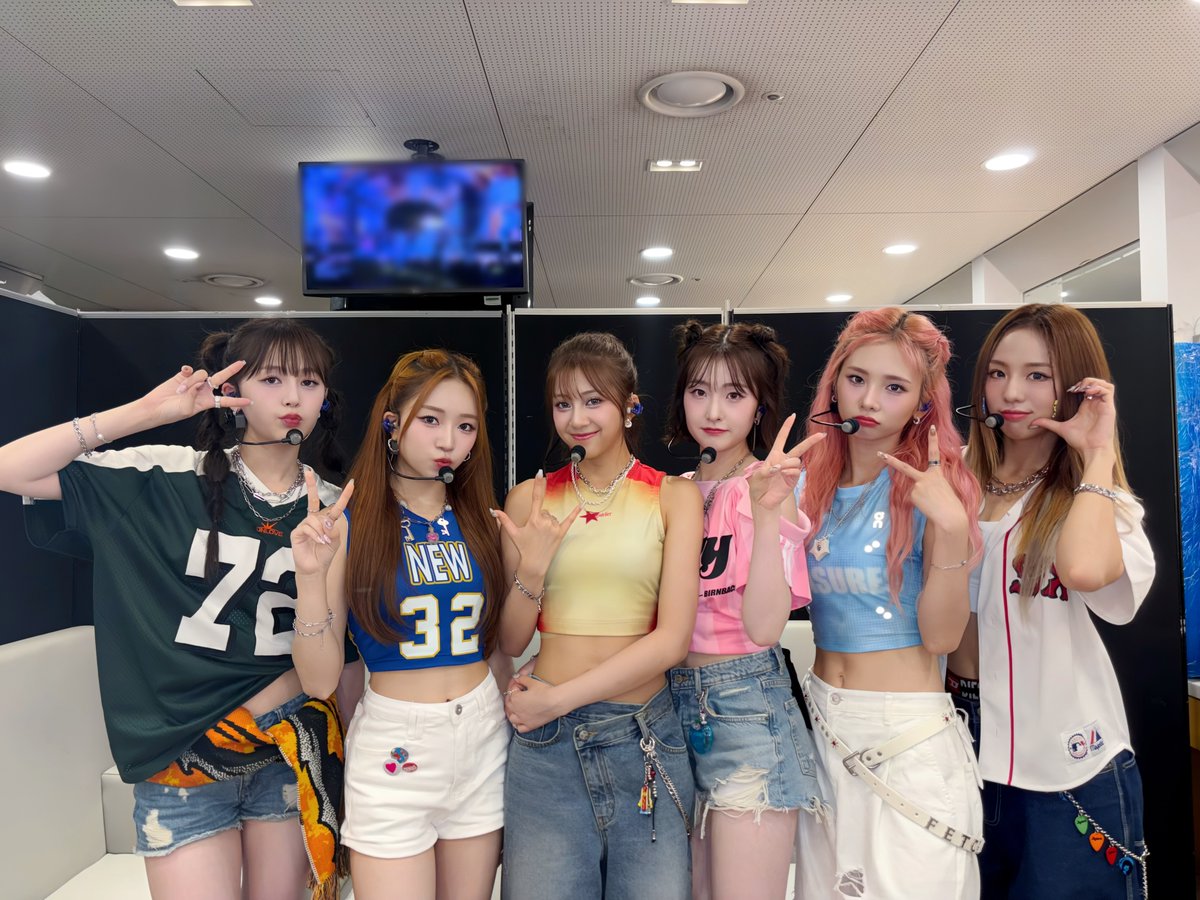 Gy3qD82awAAJcA1?format=jpg&name=medium